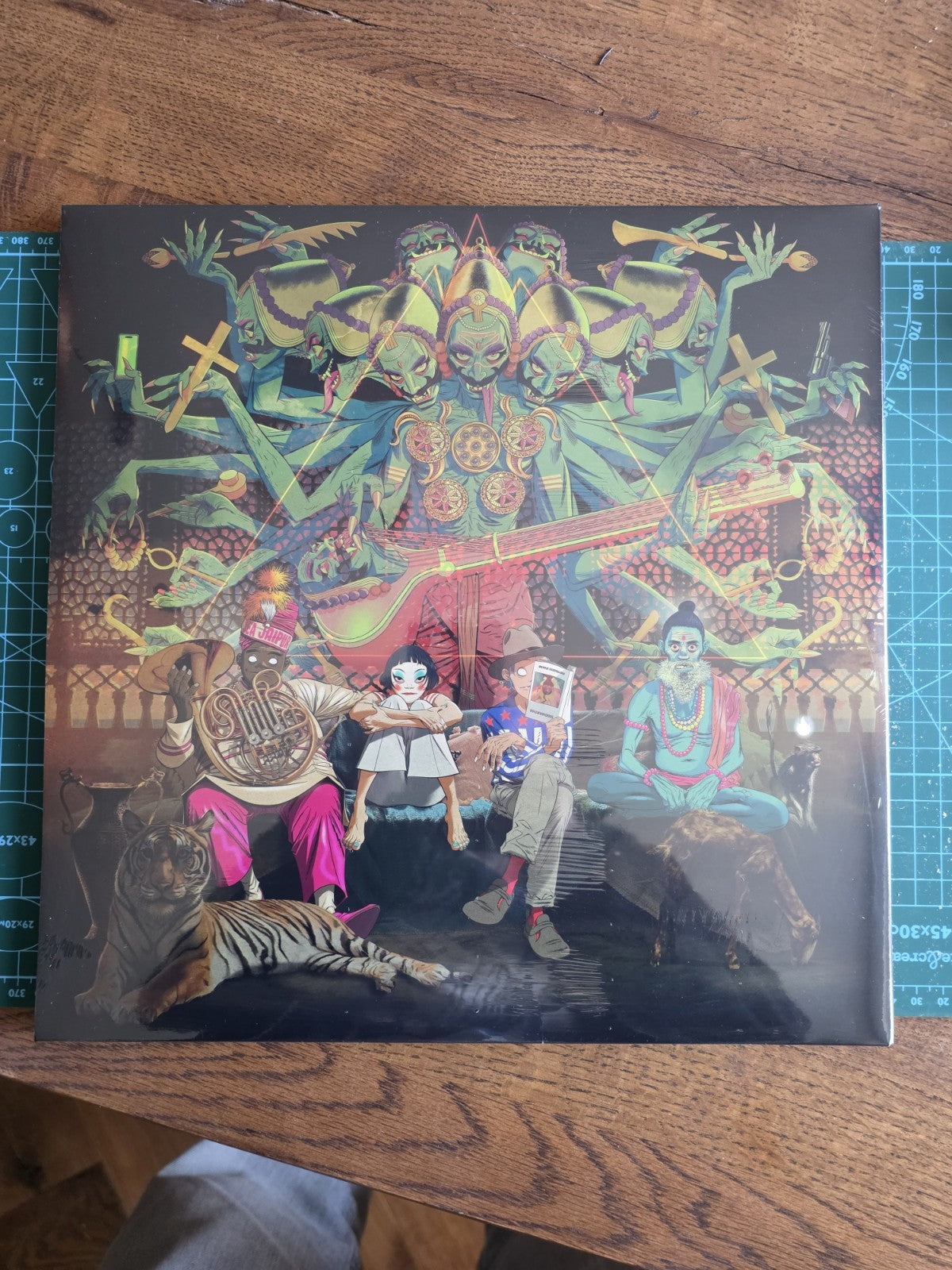 Gorillaz – 12" Vinyl Album (Bad World Exclusive BW049)